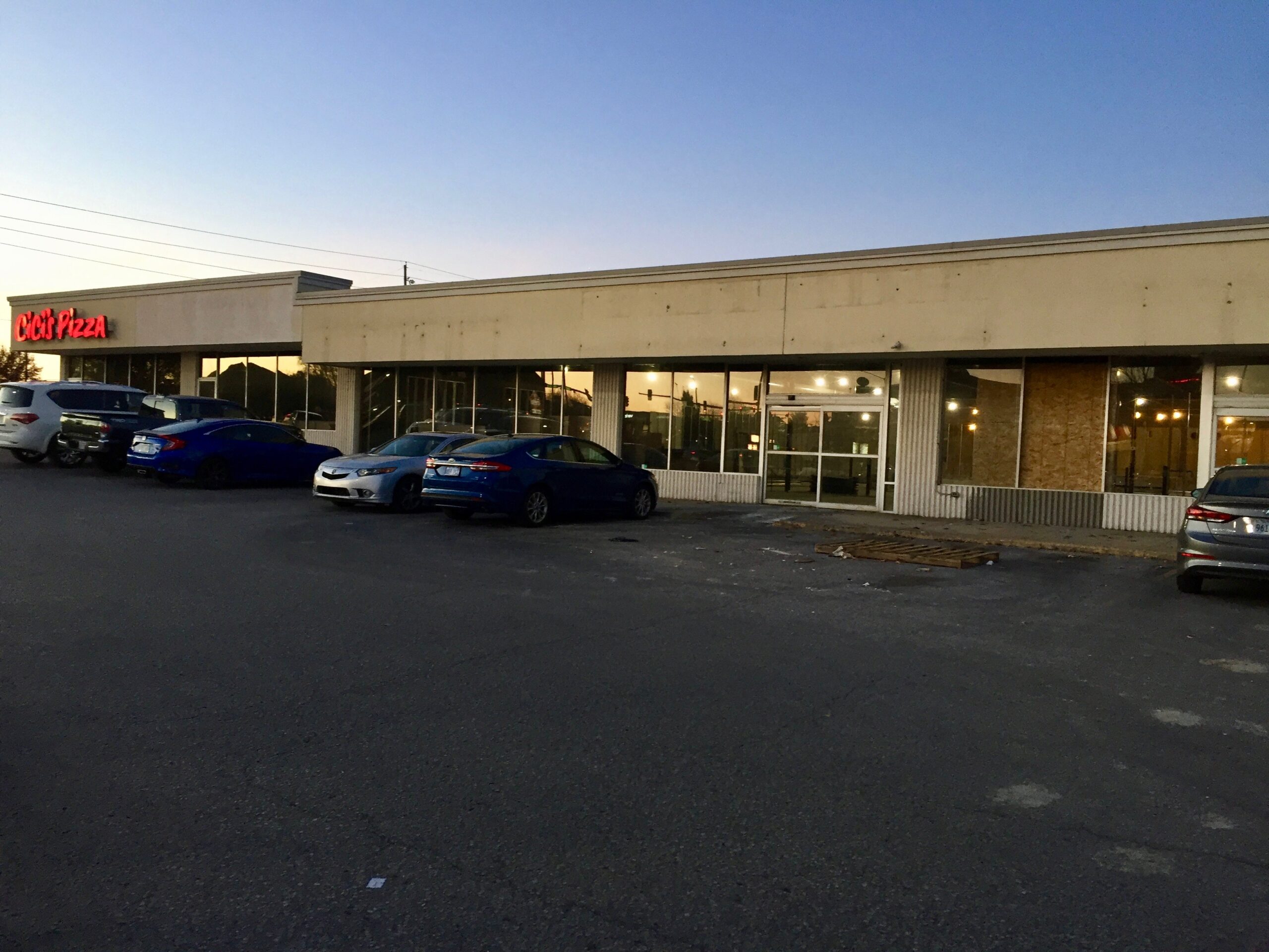 Town Talk Big sportswear store set for 23rd and Iowa; final voter